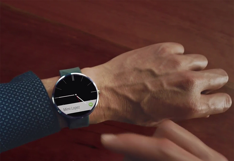 Moto 360 video